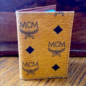MCM Credit Card Holder in Visteos Cognac